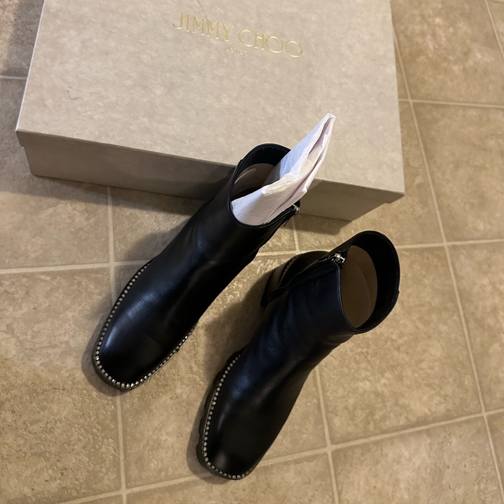 Jimmy Choo boots ,size 6, with box and dustbag, good condition.